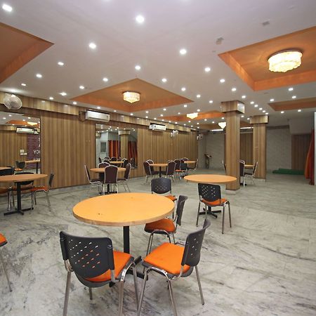 Oyo 576 Hotel Shree Kanta Residency Gurgaon Dış mekan fotoğraf