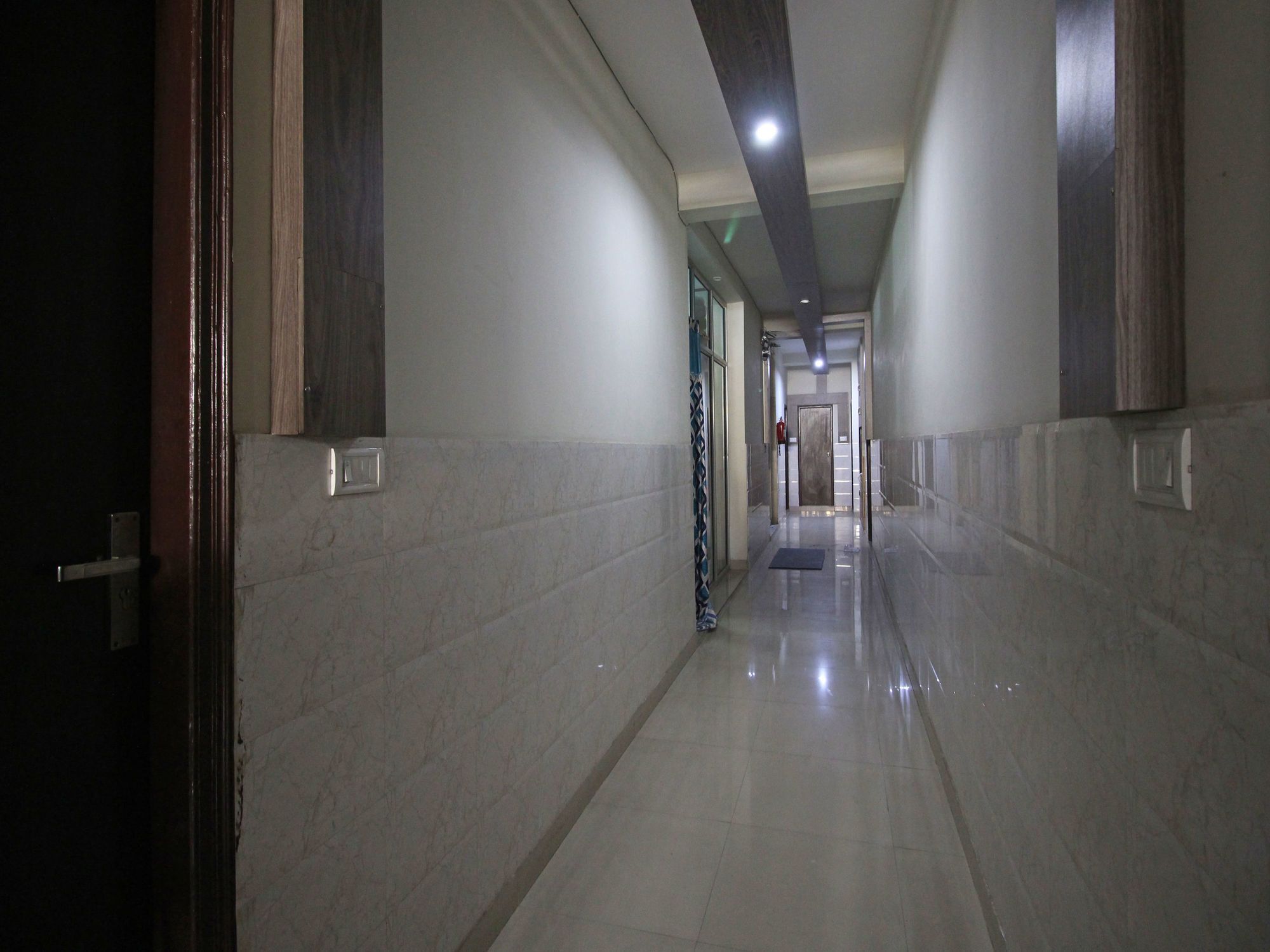 Oyo 576 Hotel Shree Kanta Residency Gurgaon Dış mekan fotoğraf