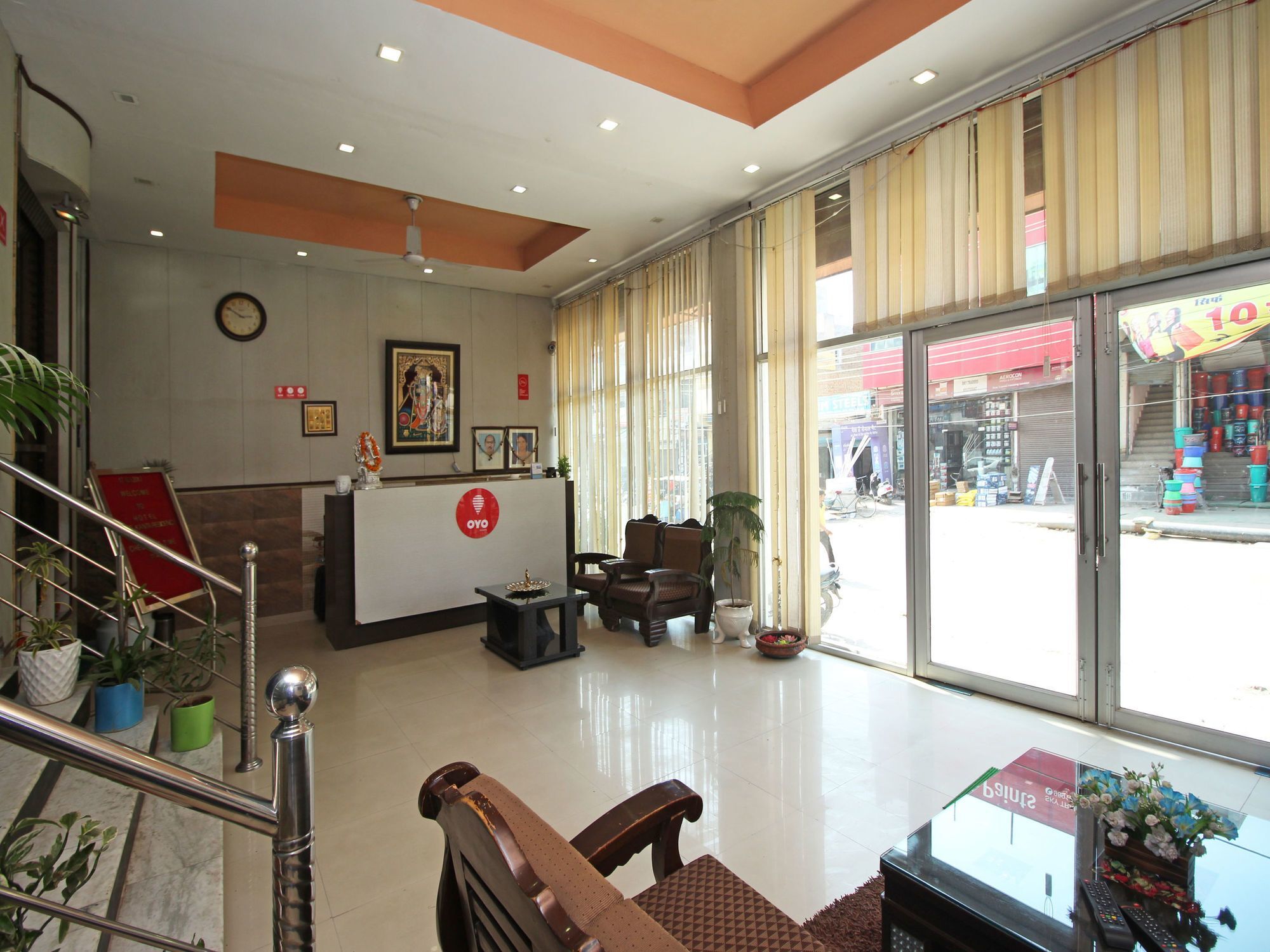 Oyo 576 Hotel Shree Kanta Residency Gurgaon Dış mekan fotoğraf